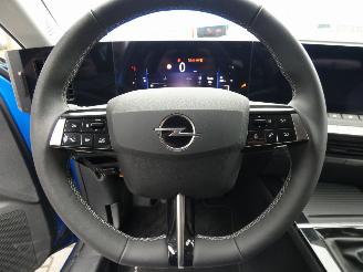 Opel Astra SPORTS TOURER 1.2 Bns Elegance picture 15