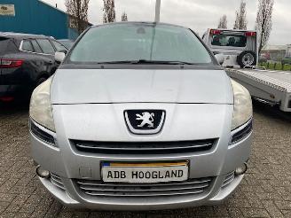 Vrakbiler auto Peugeot 5008 I (0A/0E) MPV 1.6 THP 16V (EP6CDT(5FV)) [115kW] 6-BAK 2011/1
