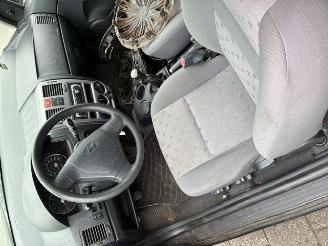Hyundai Getz Hatchback 1.1i 12V (G4HD) [46kW] 5-BAK picture 8