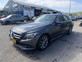 Vaurioauto  passenger cars Mercedes C-klasse 180 CDI 85KW Clima Navi Led Xenon Sedan NAP 2015/7