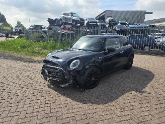 krockskadad bil auto Mini Cooper cooper se  electric 2021/8