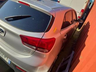 Kia Rio Rio IV (YB), Hatchback, 2017 1.0i T-GDi 100 12V picture 4