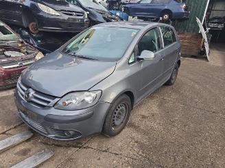 Salvage car Volkswagen Golf plus Golf Plus (5M1/1KP), MPV, 2005 / 2013 1.6 FSI 16V 2006/1