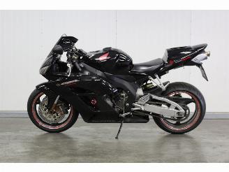 skadebil motor Honda CBR 1000 RR 2005/4