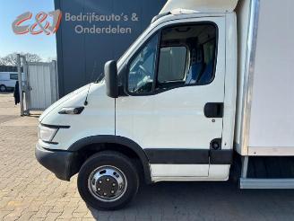 Iveco Daily New Daily IV, Chassis-Cabine, 2006 / 2011 35C12,S12 picture 2