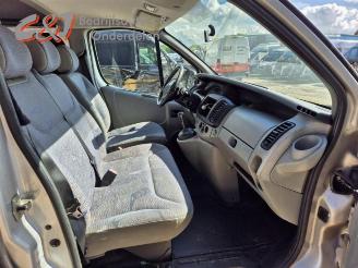 Renault Trafic Trafic New (FL), Van, 2001 / 2014 2.5 dCi 16V 135 picture 15