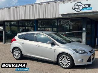 skadebil auto Ford Focus 1.0 TItanium Ed. Plus Navigatie Cruise PDC 2014/6