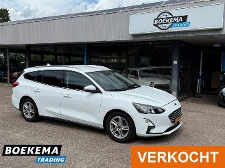 krockskadad bil auto Ford Focus Wagon 1.0 EcoBoost Trend Edition Business Navigatie Climate Cruise PDC 2019/9