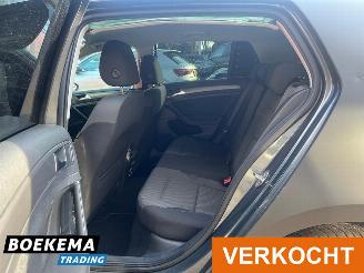 Volkswagen Golf 1.0 TSI R-Line DSG Navigatie Climate Cruise picture 17