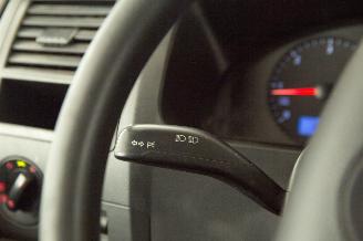 Volkswagen Transporter 2.5 TDI 9 persoons picture 12