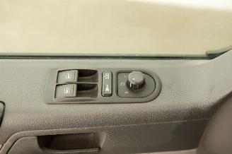 Volkswagen Transporter 2.5 TDI 9 persoons picture 11