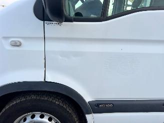 Renault Master 2.5 DCI Bakwagen met kraan GEEN DOCUMENTEN picture 31