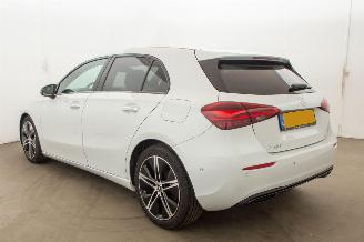 Mercedes A-klasse A180 Motor loopt Luxury Line Automaat Koppakking defect picture 3