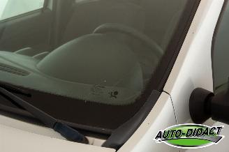 Dacia Logan 1.6-16V Lauréate 7p. picture 33