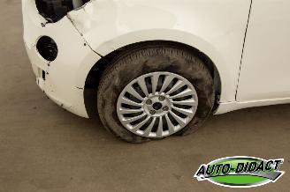 Fiat 500 Elek 24KWH 10.336 km picture 31