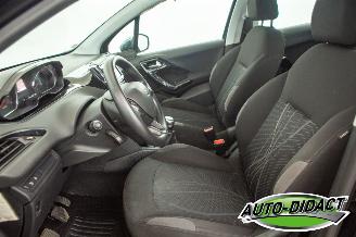 Peugeot 208 1.2 Airco picture 23