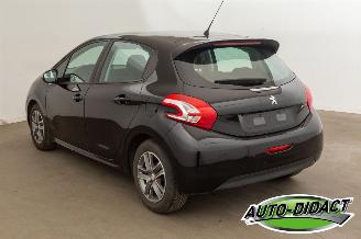 Peugeot 208 1.2 Airco picture 3