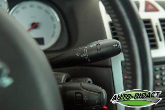 Peugeot 307 CC 2.0-16V Automaat Clima Motorschade picture 13