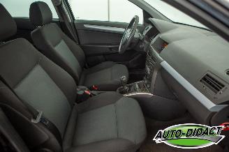 Opel Astra 1.4 Airco picture 16