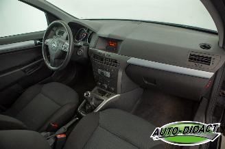 Opel Astra 1.4 Airco picture 17