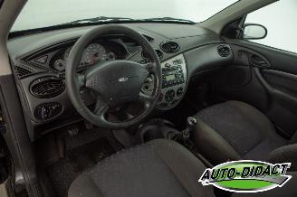 Ford Focus 1.4-16V Trend Airco picture 20
