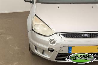Ford S-Max 2.0-16V Clima Navi picture 34