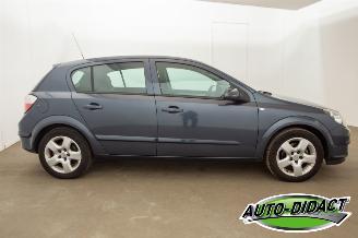 Opel Astra 1.6 Airco Edition picture 34