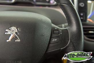 Peugeot 2008 1.6 VTi Airco Navi Active picture 14