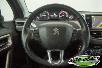 Peugeot 2008 1.6 VTi Airco Navi Active picture 5