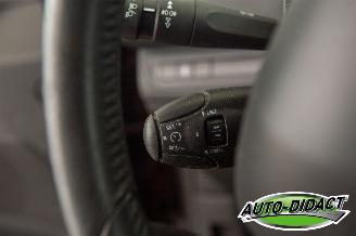 Peugeot 2008 1.6 VTi Airco Navi Active picture 17