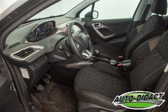Peugeot 2008 1.6 VTi Airco Navi Active picture 24