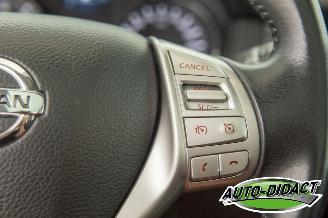 Nissan Qashqai 1.6 Tekna Pano Navi Camera Clima picture 18