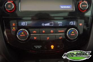 Nissan Qashqai 1.6 Tekna Pano Navi Camera Clima picture 11