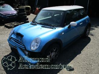 Uttjänta bilar auto Mini Mini Mini Cooper S (R53) Hatchback 1.6 16V (W11-B16A) [120kW]  (03-2002/09-=
2006) 2004/0