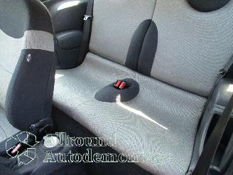 Mini Mini Mini Cooper S (R53) Hatchback 1.6 16V (W11-B16A) [120kW]  (03-2002/09-=
2006) picture 11