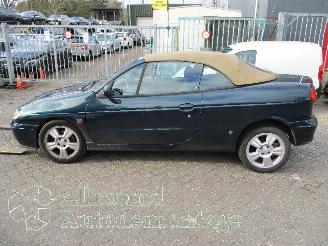 Renault Mégane Megane (EA) Cabrio 1.6 16V Sport (K4M-701) [79kW]  (03-1999/07-2003) picture 18