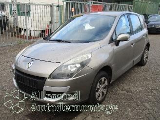 Vrakbiler auto Renault Scenic Scénic III (JZ) MPV 1.6 16V (K4M-858(K4M-R8)) [81kW]  (02-2009/09-20=
16) 2012/11