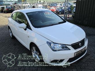 Seat Ibiza Ibiza IV (6J5) Hatchback 5-drs 1.4 16V (CGGB) [63kW]  (03-2008/05-2015=
) picture 2