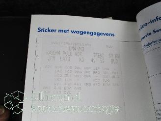 Volkswagen Polo Polo IV (9N1/2/3) Hatchback 1.4 16V (BUD) [59kW]  (05-2006/11-2009) picture 9