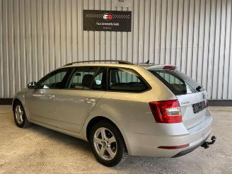 Skoda Octavia Combi Ambition Navigation picture 4
