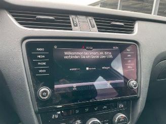 Skoda Octavia Combi Ambition Navigation picture 20