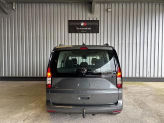 Volkswagen Caddy Life 2.0 TDI 5-Sitzer / DSG / Navigation picture 9