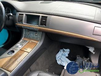 Jaguar XF XF (CC9), Sedan, 2008 / 2015 3.0 D V6 24V picture 17