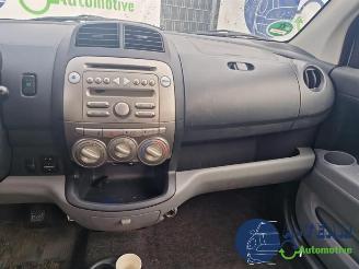Daihatsu Sirion Sirion 2 (M3), Hatchback, 2005 1.0 12V DVVT picture 17
