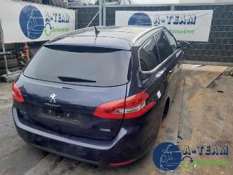Vrakbiler auto Peugeot 308 308 SW (L4/L9/LC/LJ/LR), Combi 5-drs, 2014 / 2021 1.2 12V e-THP PureTech 130 2017/4
