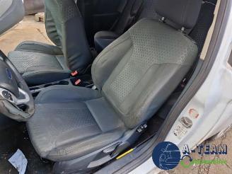 Ford Fiesta Fiesta 6 (JA8), Hatchback, 2008 / 2018 1.4 16V picture 22