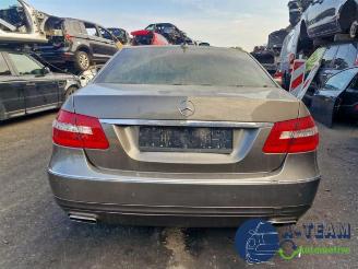 Mercedes E-klasse E (W212), Sedan, 2009 / 2016 E-550 5.5 V8 32V 4-Matic picture 1