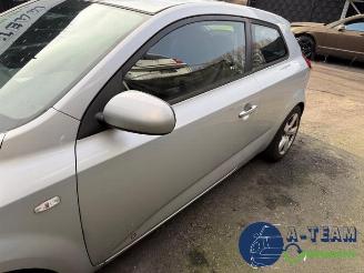 Kia Cee d Pro cee'd (EDB3), Hatchback 3-drs, 2008 / 2012 1.4 CVVT 16V picture 28