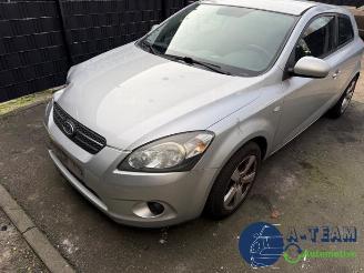 Kia Cee d Pro cee'd (EDB3), Hatchback 3-drs, 2008 / 2012 1.4 CVVT 16V picture 8