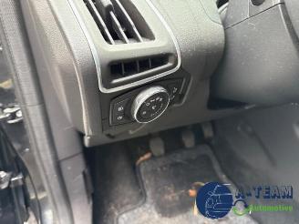 Ford Focus Focus 3 Wagon, Combi, 2010 / 2020 1.0 Ti-VCT EcoBoost 12V 125 picture 18